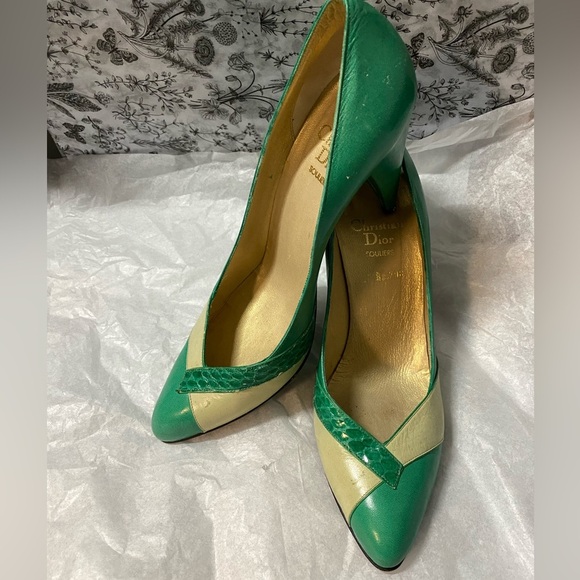 Vintage Dior Green and Cream Leather Heels - Size 8/8.5 approx - Picture 3 of 8